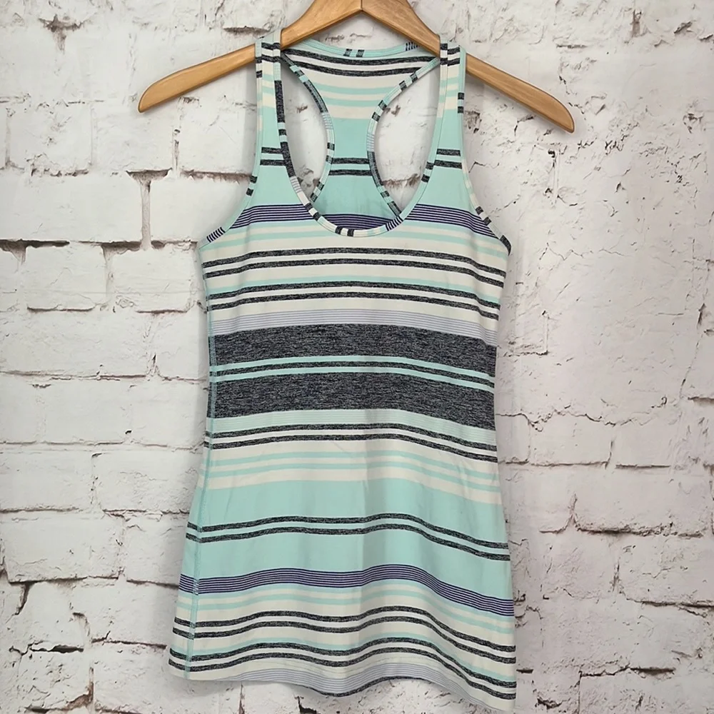 ✨BUNDLE OF 3✨ lululemon athletica “Cool Racerback” Tank, Size 8 - Picture 5 of 10